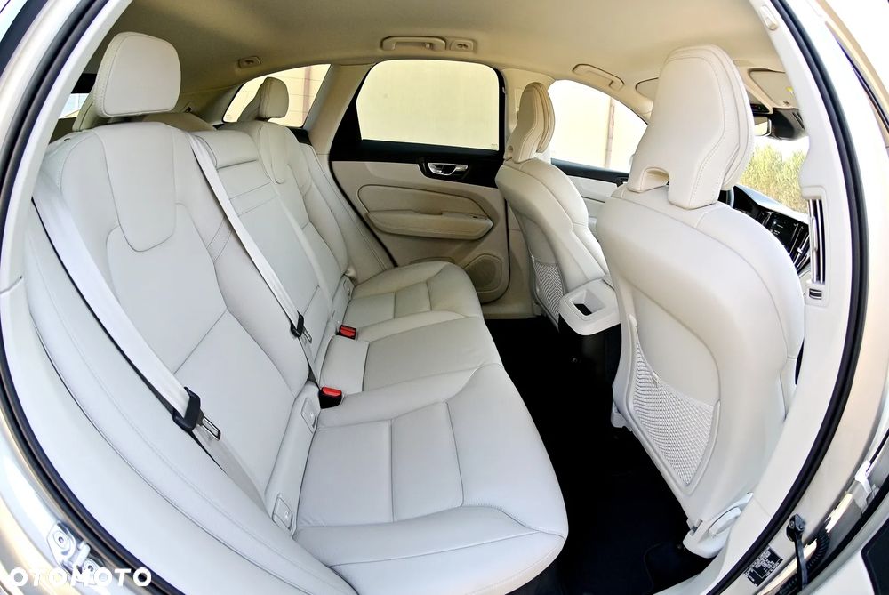 Volvo XC 60 D4 Geartronic Inscription - 17