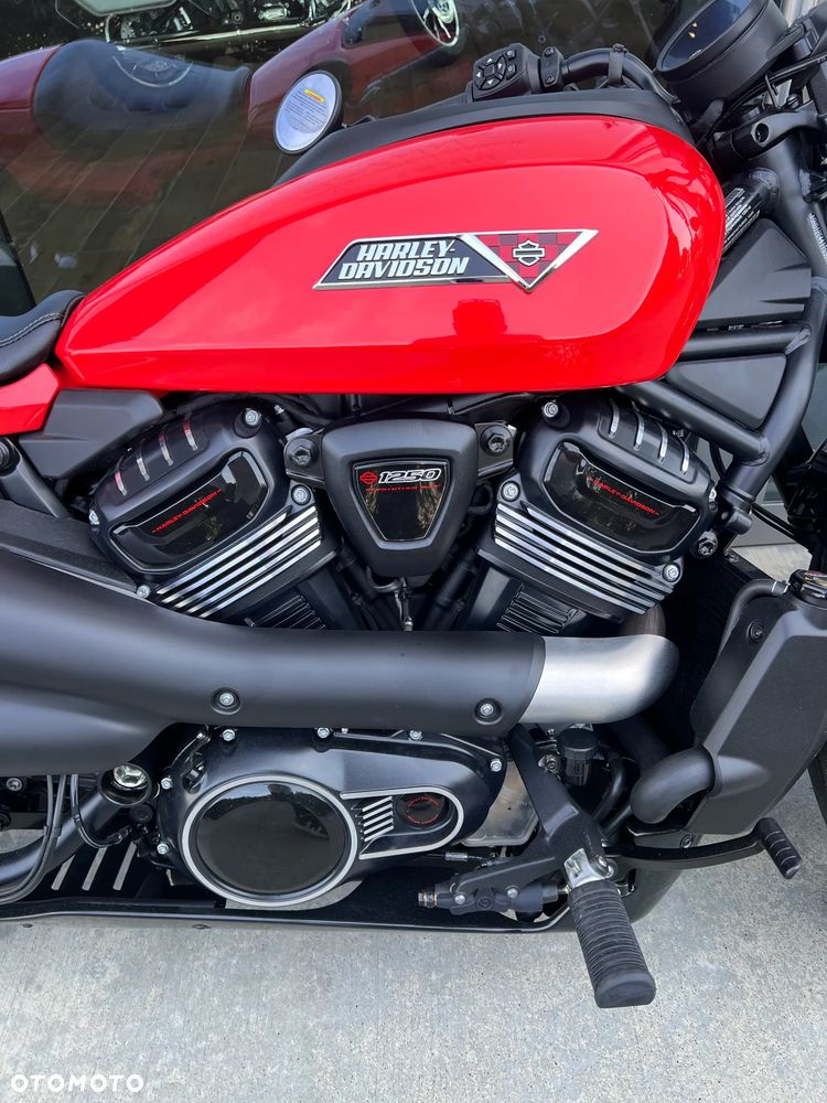 Harley-Davidson Sportster - 2