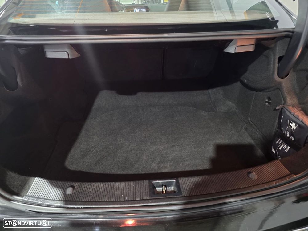 Mercedes-Benz E 350 CDI Avantgarde BlueEfficiency - 22