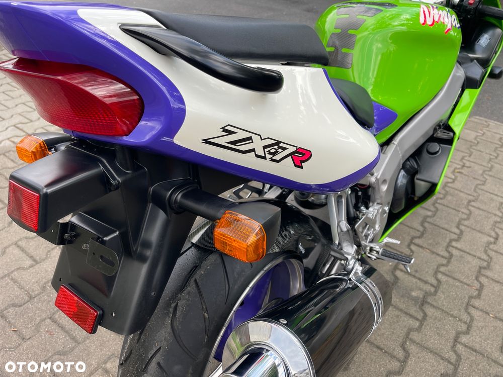 Kawasaki ZX - 24