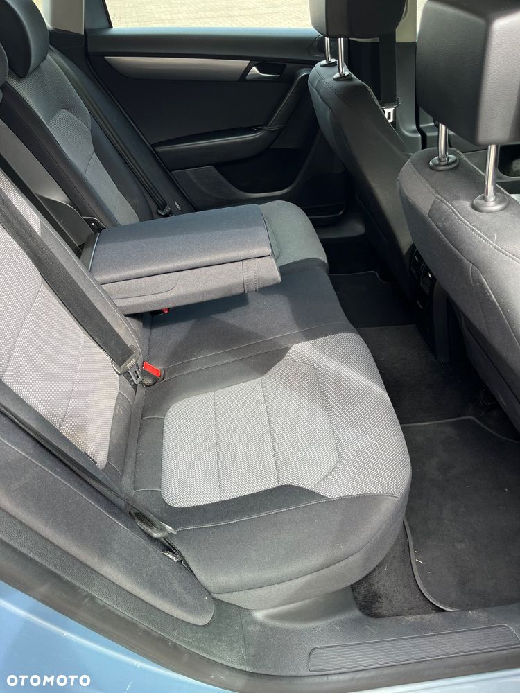 Volkswagen Passat Variant 2.0 TDI DSG BlueMotion Technology Comfortline - 9