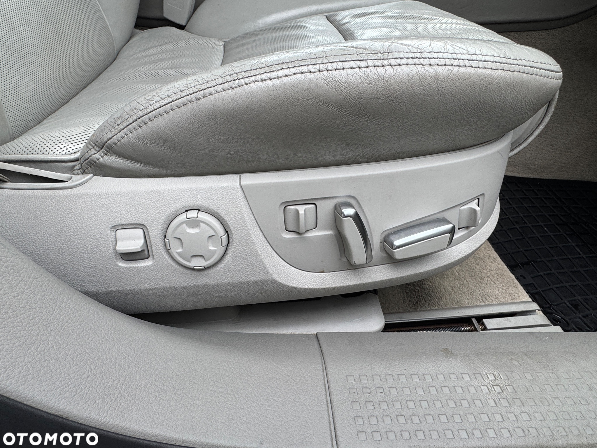 Audi A8 4.2 TDI DPF L Quattro - 11