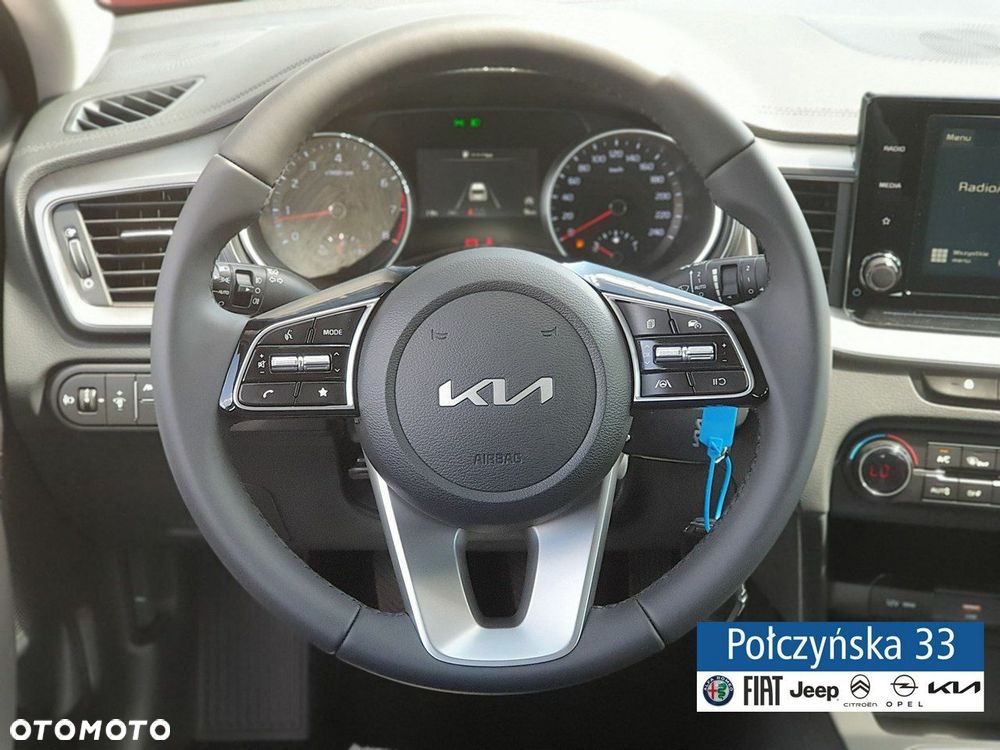 Kia Ceed - 28