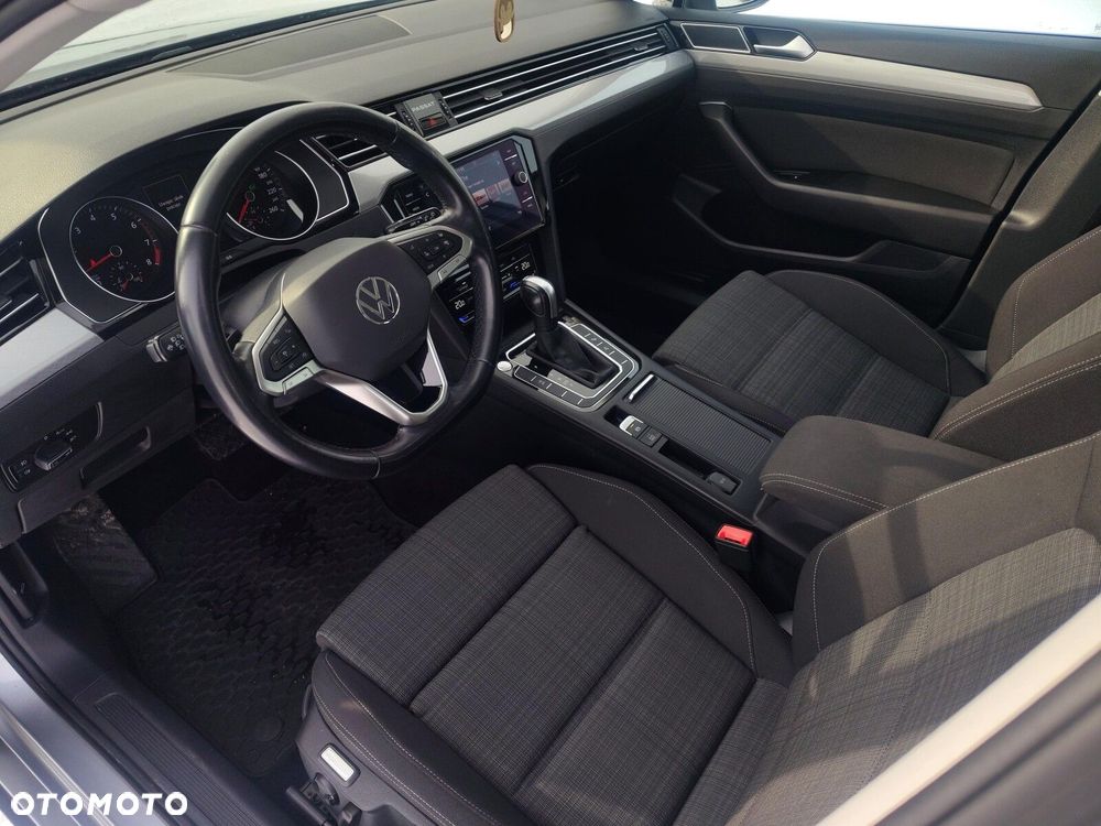 Volkswagen Passat Variant 1.5 TSI EVO Business DSG - 13
