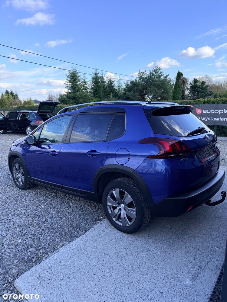 Peugeot 2008 BlueHDi 100 STOP & START Signature - 3