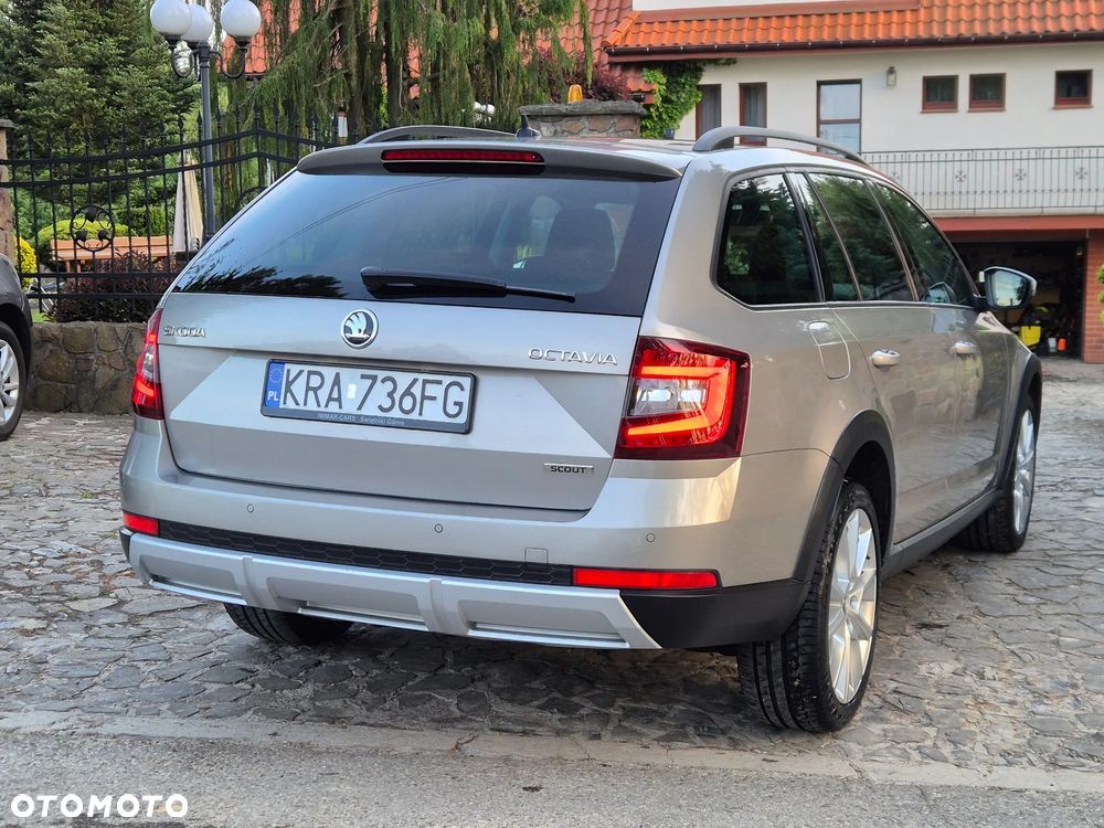 Skoda Octavia 2.0 TDI 4x4 Scout - 21
