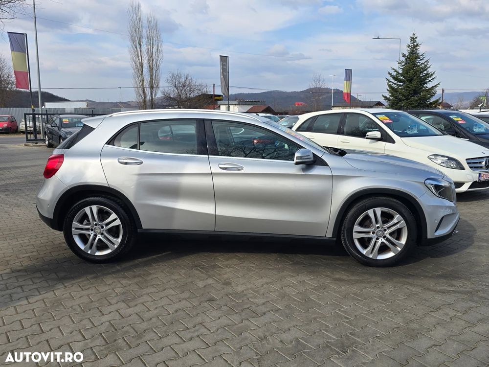 Mercedes-Benz GLA 200 d Aut. - 6