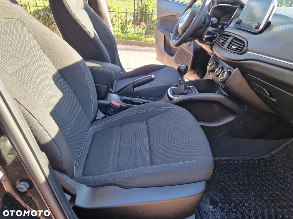 Fiat Tipo 1.4 16v Lounge EU6d - 27