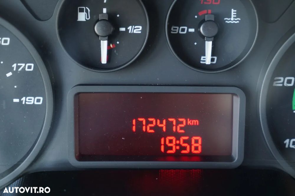 Iveco DAILY 35-130 / BASCULATOR SPATE / DUBLU / MANUAL / PIELE / EURO 6 - 39