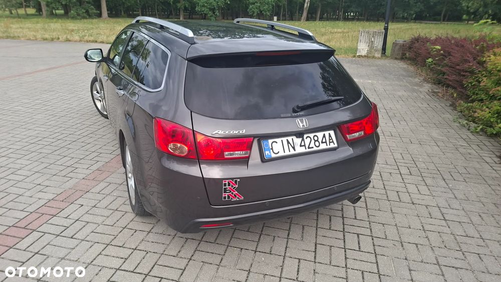 Honda Accord 2.0 Executive - 10