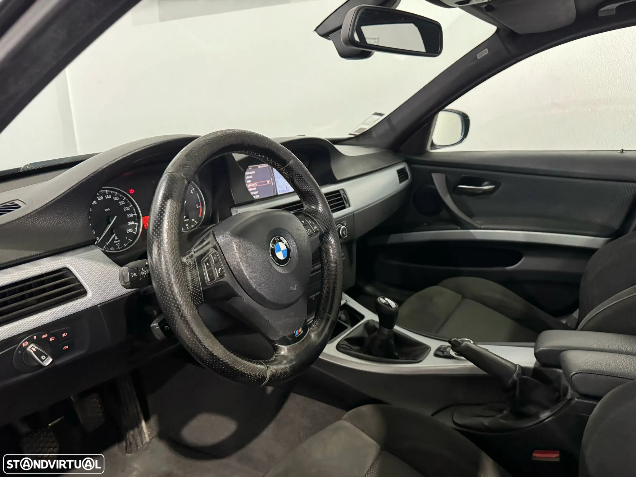 BMW 320 d Touring - 9