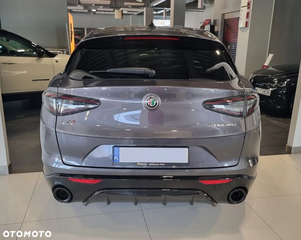 Alfa Romeo Stelvio 2.0 Turbo Veloce Q4 - 2