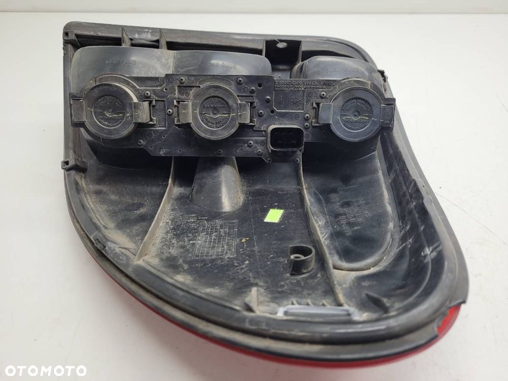 LAMPA TYŁ TYLNA LEWA W BŁOTNIK DODGE CARAVAN VI VOYAGRER EU - 5