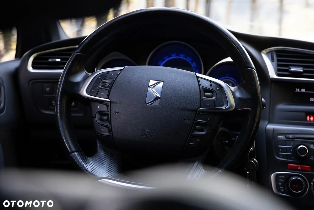 Citroën DS4 1.6 HDi SoChic - 12