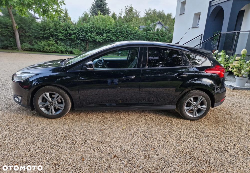 Ford Focus 1.5 TDCi SYNC Edition - 8