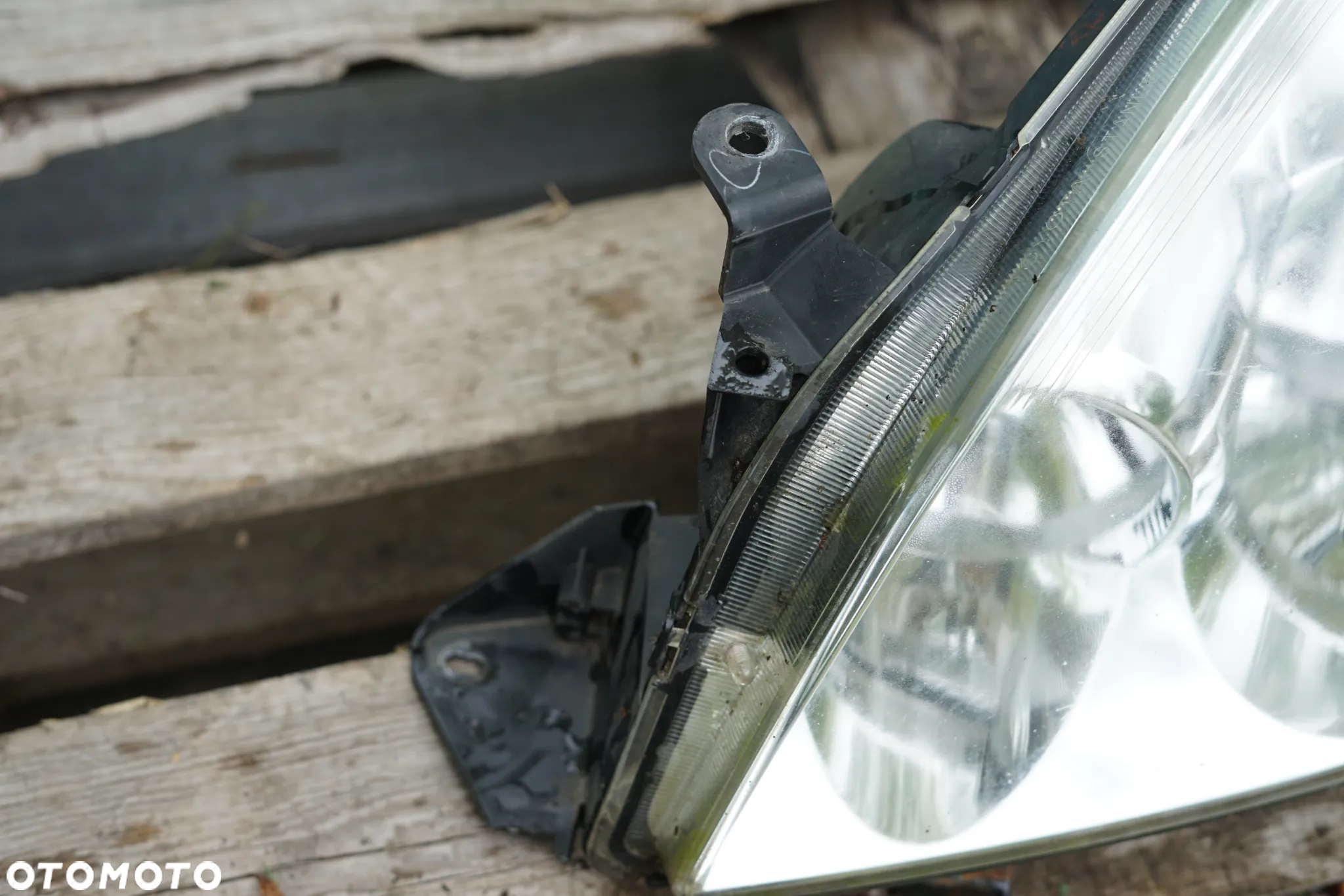 Lampa przód przednia lewa Toyota Corolla Verso II Anglik - 2