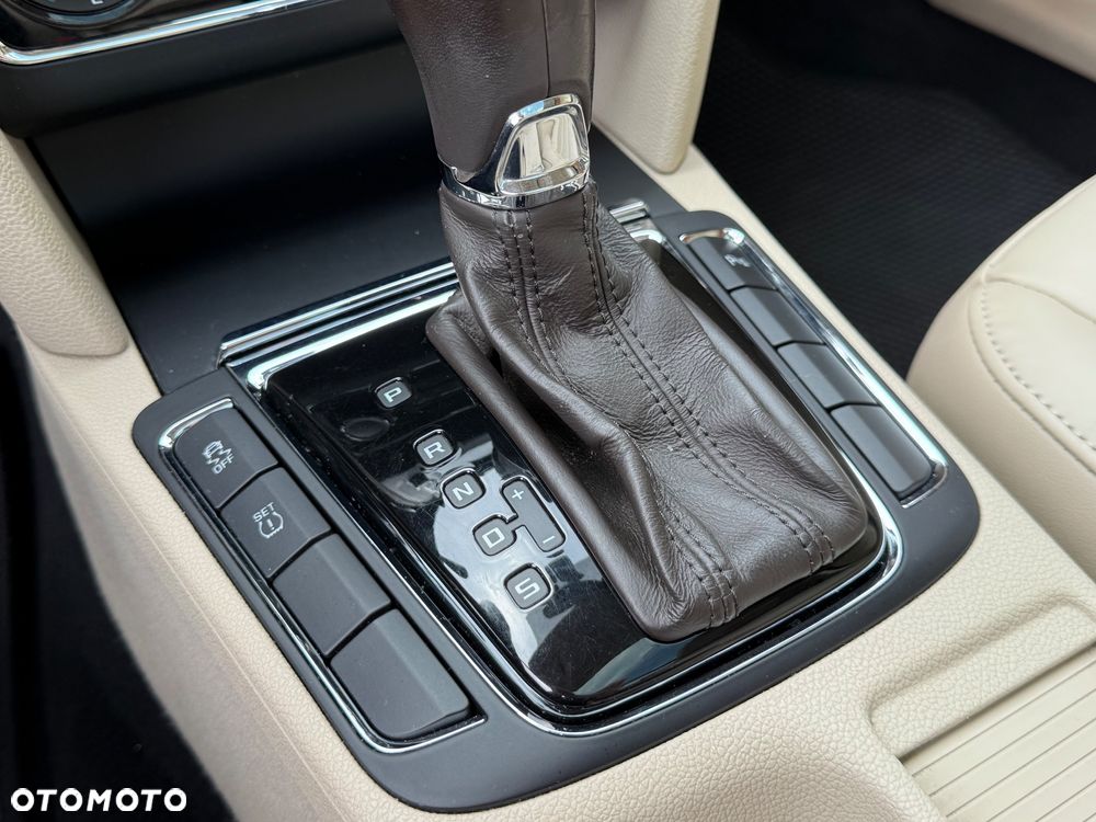 Skoda Superb 3.6 FSI 4x4 L&K DSG - 32