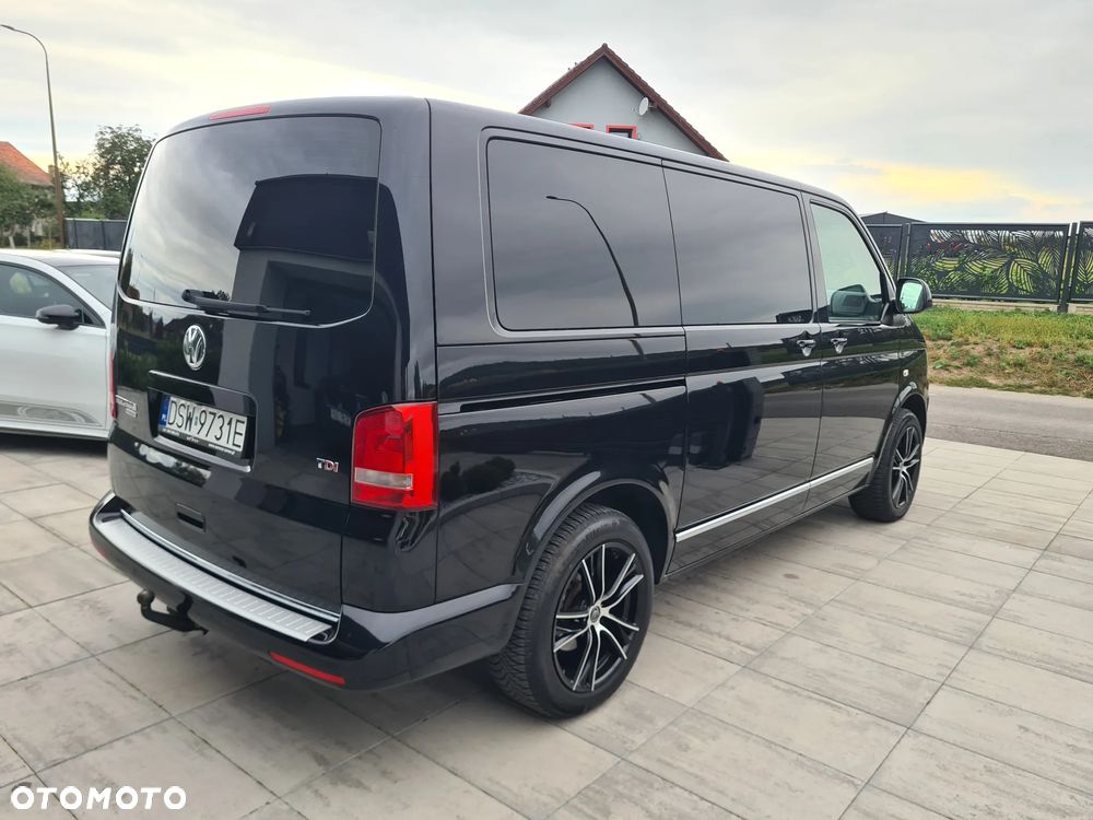 Volkswagen Multivan - 11