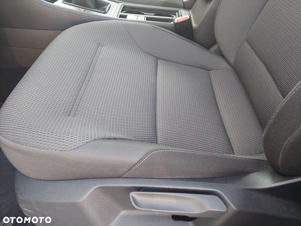 Volkswagen Golf Variant 1.6 TDI BMT Comfortline - 23