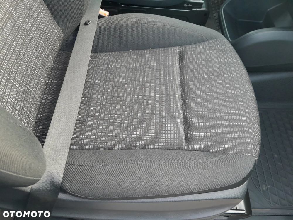 Mercedes-Benz VITO - 16