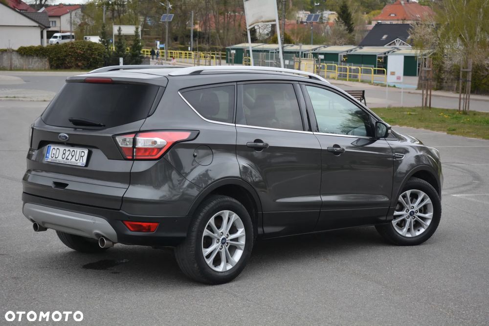 Ford Kuga - 2