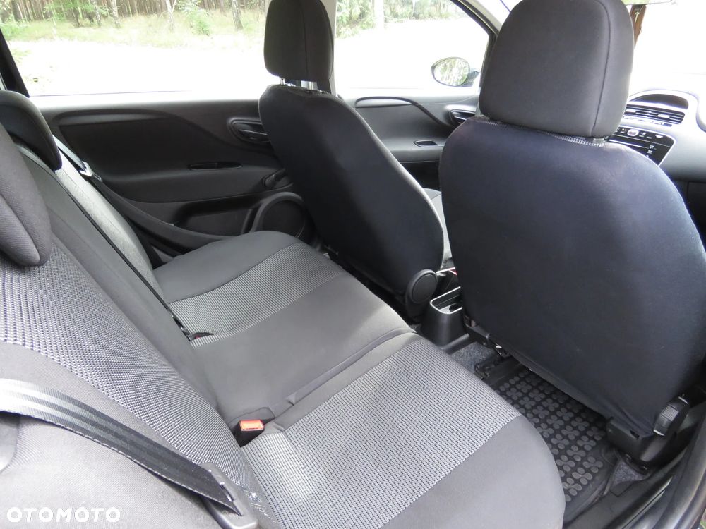 Fiat Punto 1.4 Easy S&S - 26