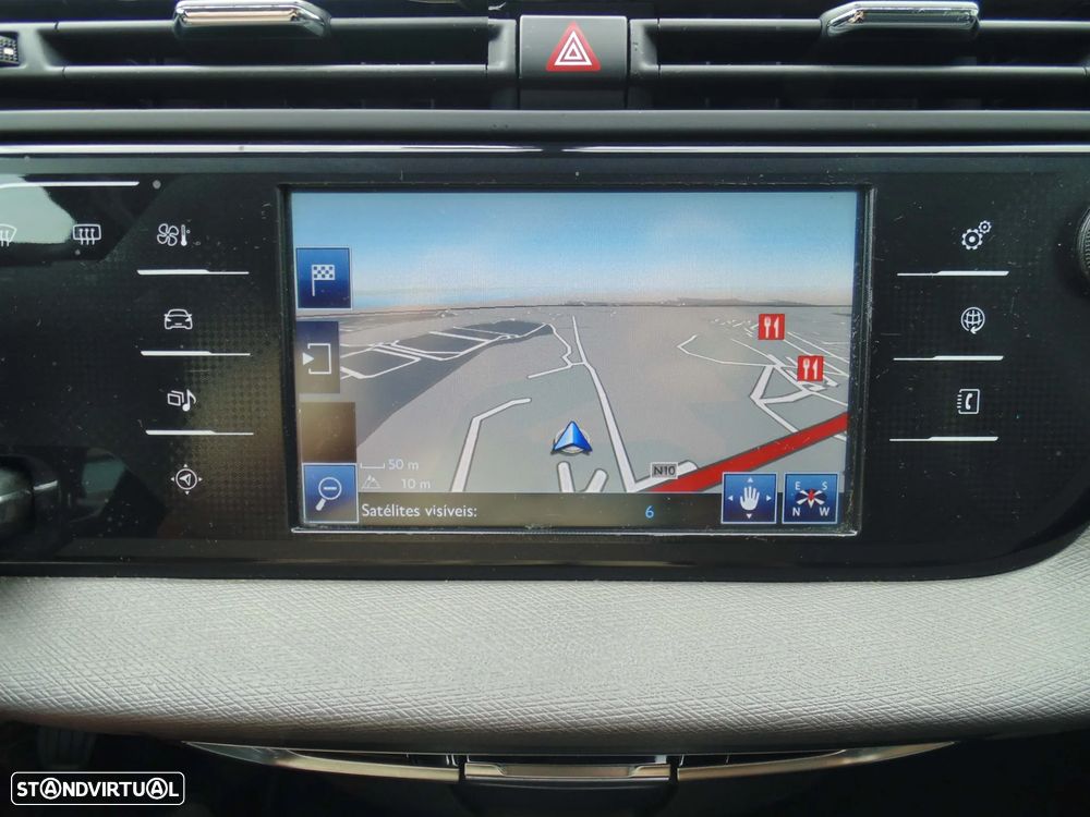 Citroën C4 Grand Picasso 1.6 e-HDi Intensive — fotografia 33