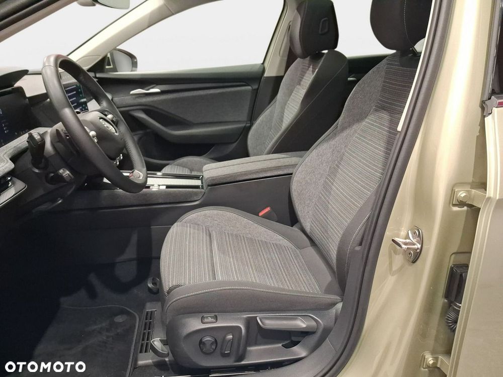 Skoda Superb 1.5 TSI mHEV DSG Selection - 10