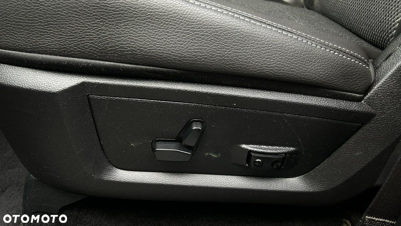 Dodge RAM - 16