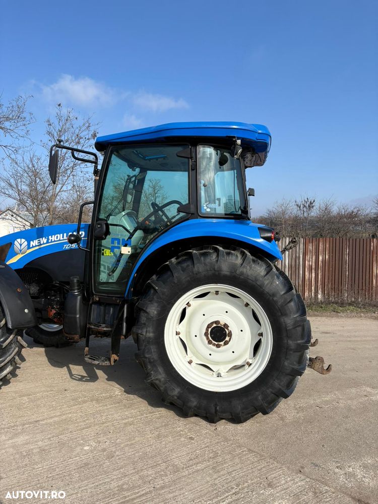 New Holland TD5.115 Tractor anul 2014 115 CP 4x4 - 2