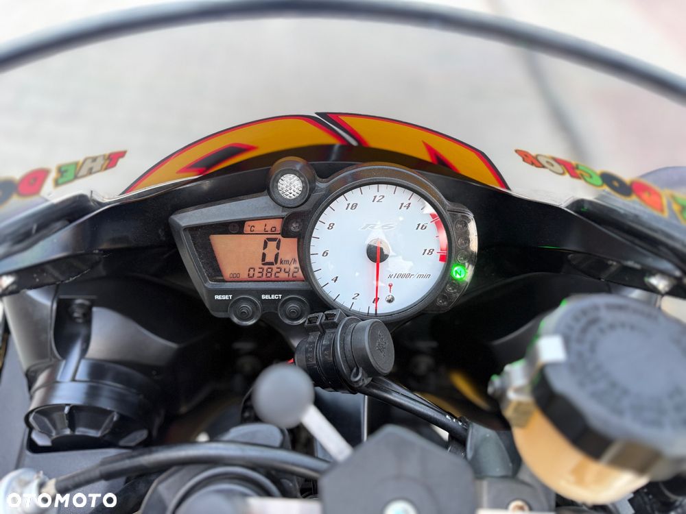 Yamaha R6 - 28