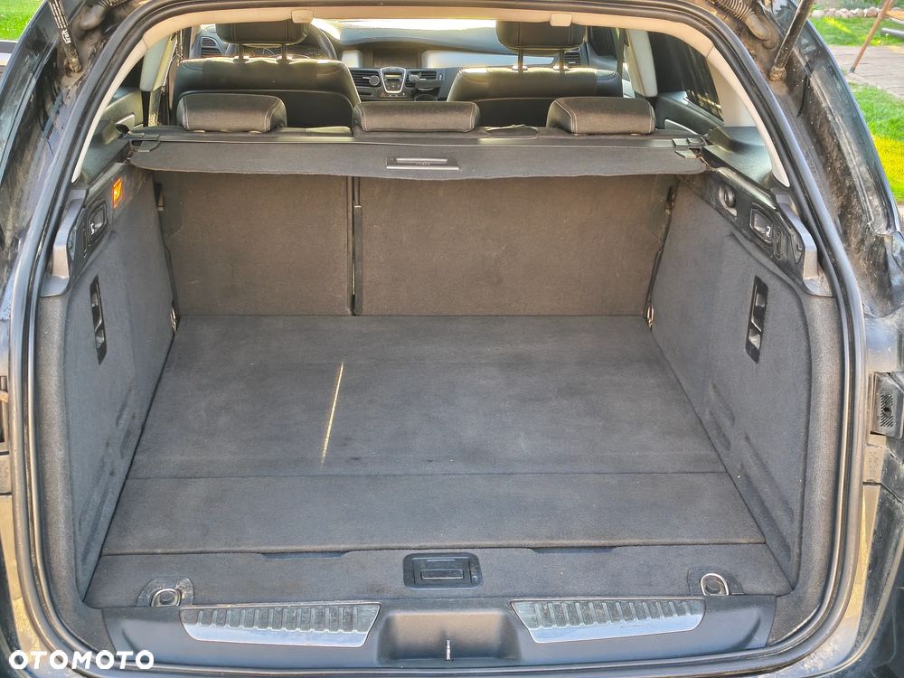 Renault Laguna dCi 150 FAP GT - 12