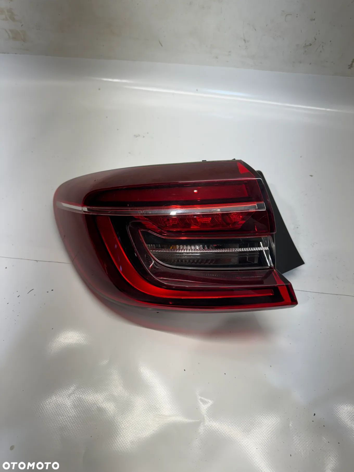 RENAULT CLIO V LAMPA TYLNA LEWA - 1