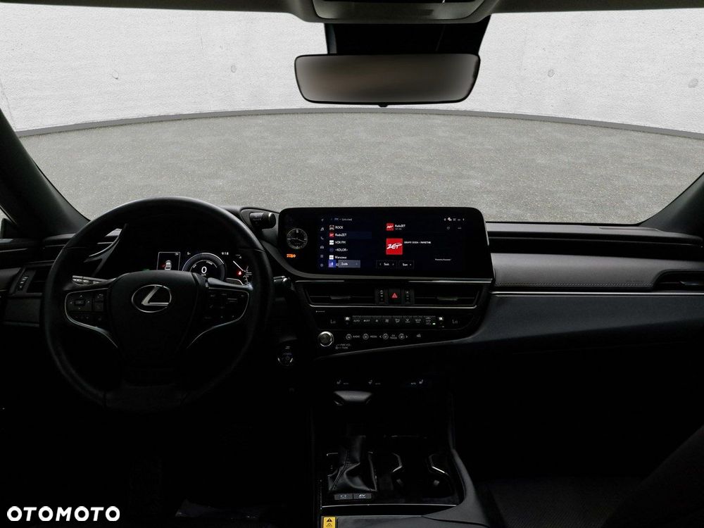 Lexus ES - 9