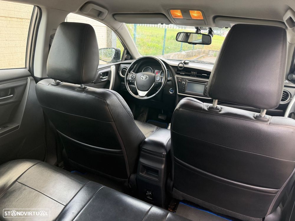 Toyota Auris Touring Sports 1.8 HSD Exclusive +TSS+Navi - 11