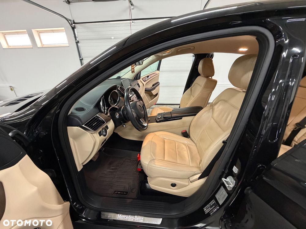 Mercedes-Benz GLE - 19