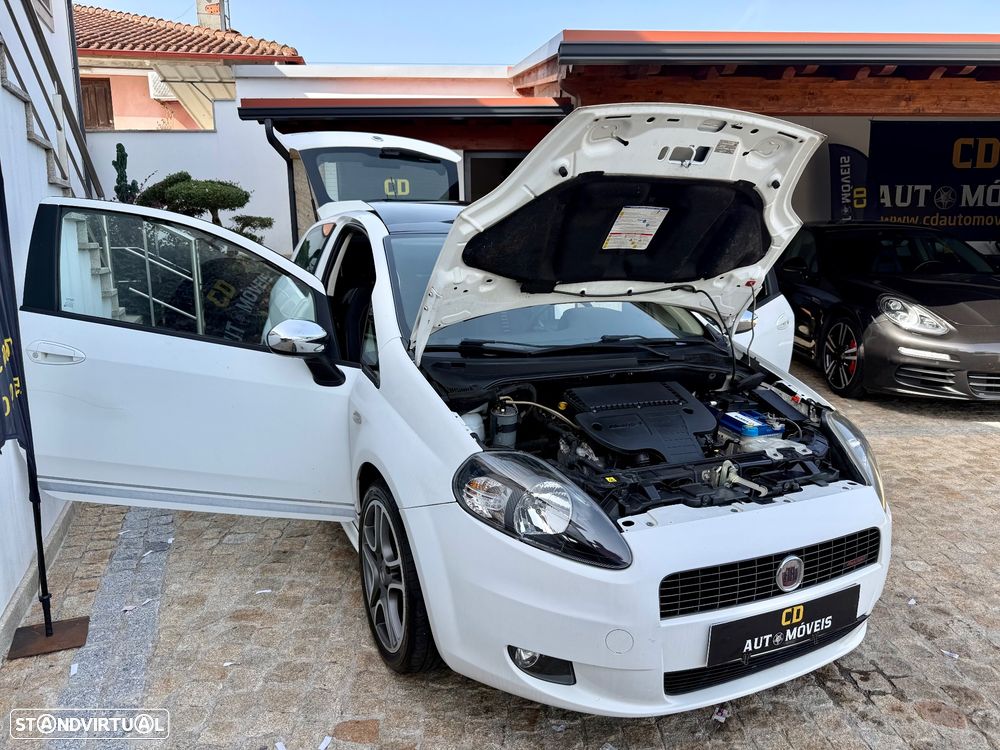 Fiat Punto 1.3 Multijet Trofeo - 32