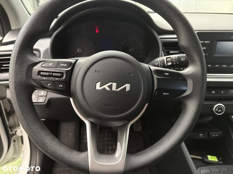 Kia Rio - 13