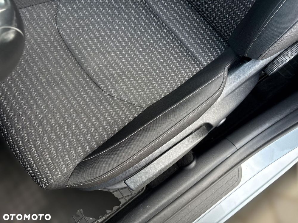 Kia Ceed 1.5 T-GDI M DCT - 12