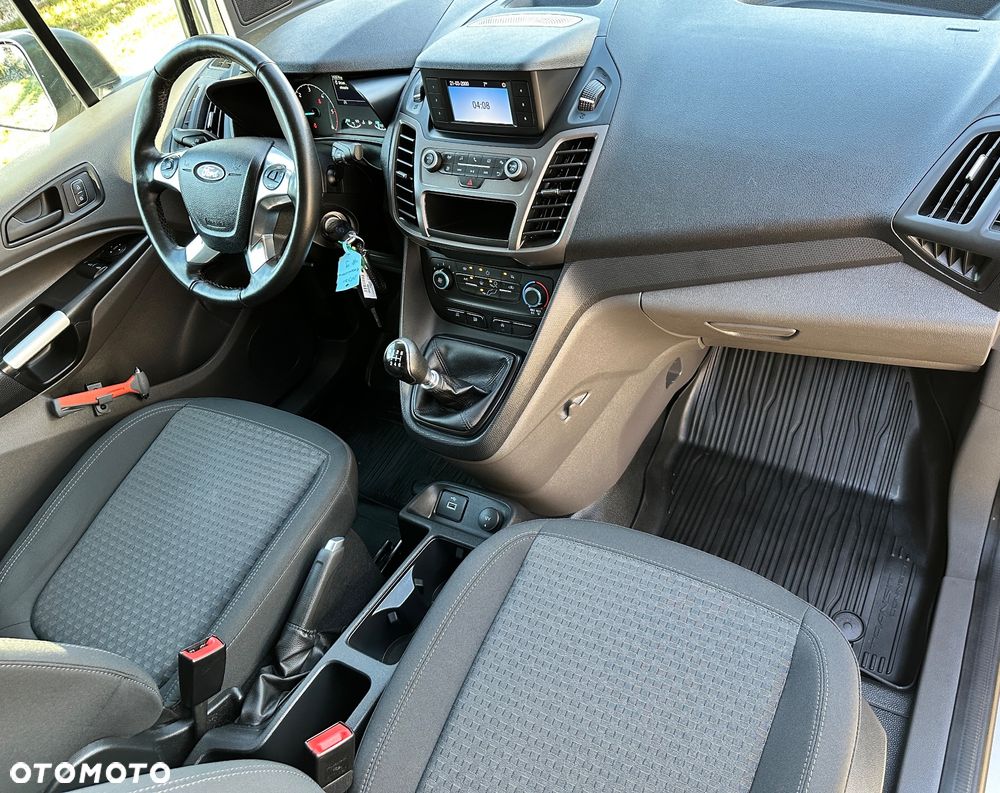 Ford Transit Connect - 4