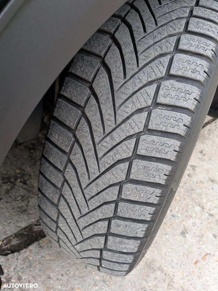 Kia Sportage 1.6 T-GDI 6MT 4x2 Urban - 31