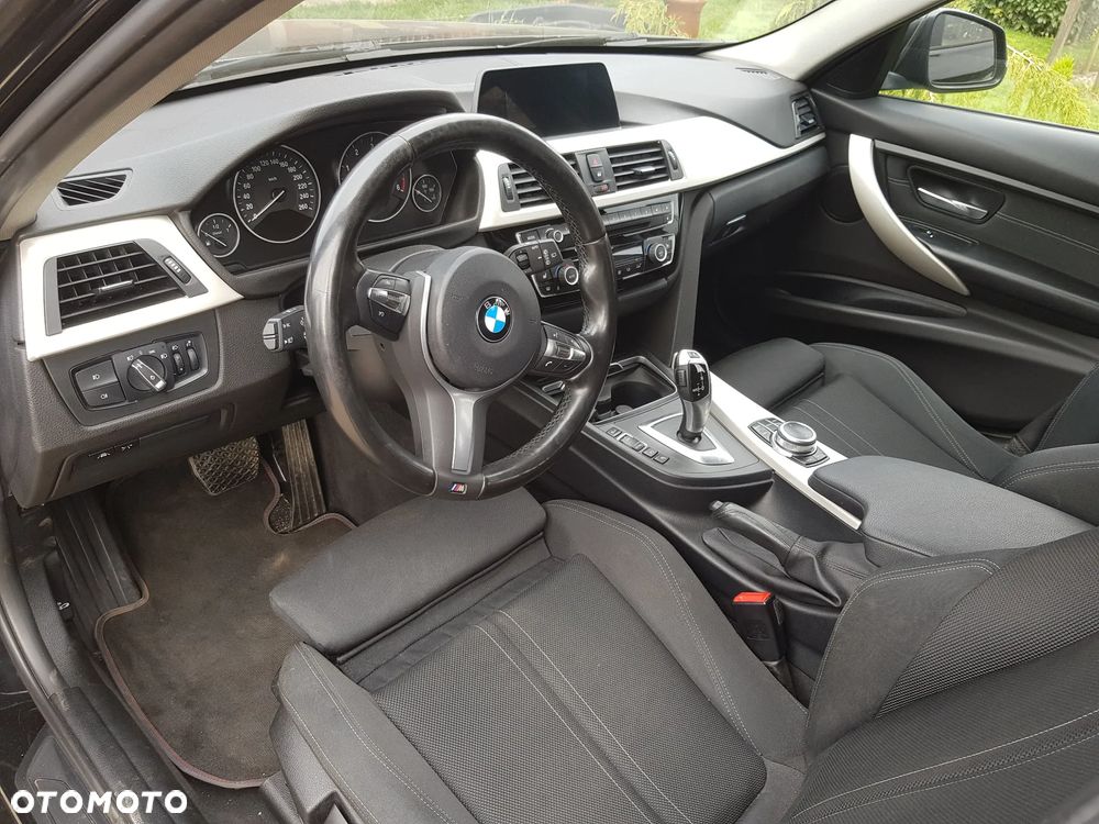 BMW Seria 3 318d Edition M Sport Shadow - 12