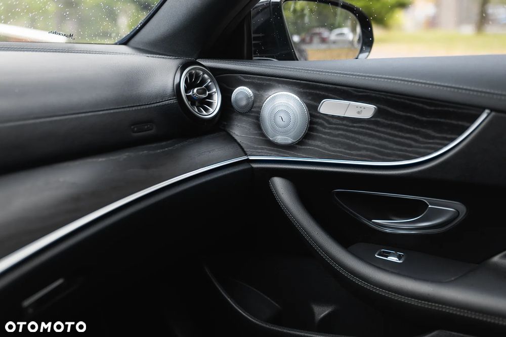 Mercedes-Benz Klasa E - 19