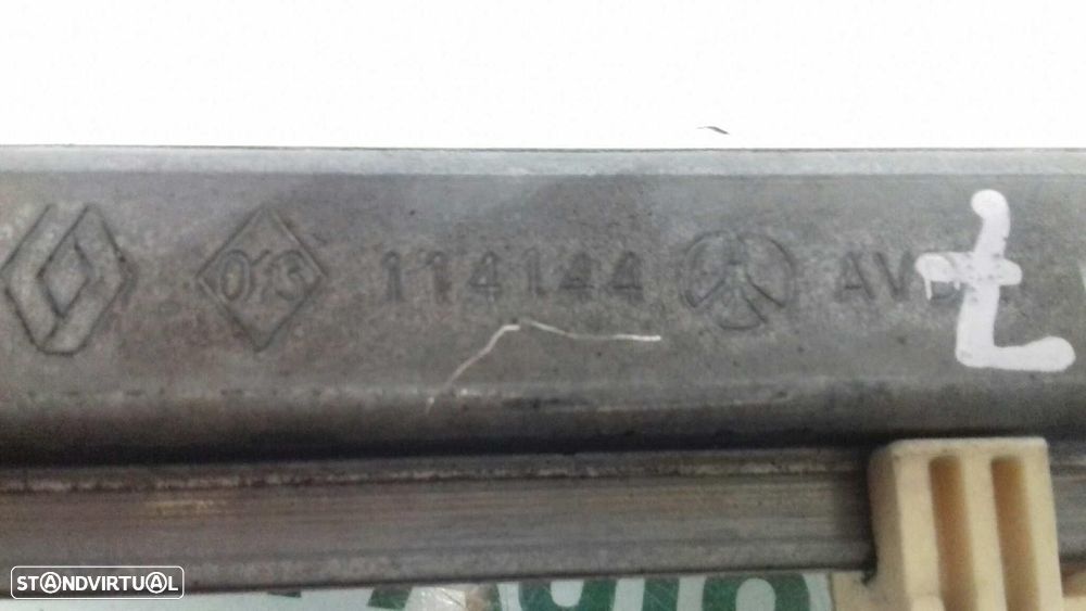 ELEVADOR DE VIDRO FRONTAL DIREITO RENAULT MEGANE SCENIC 2002 -114144 - 1