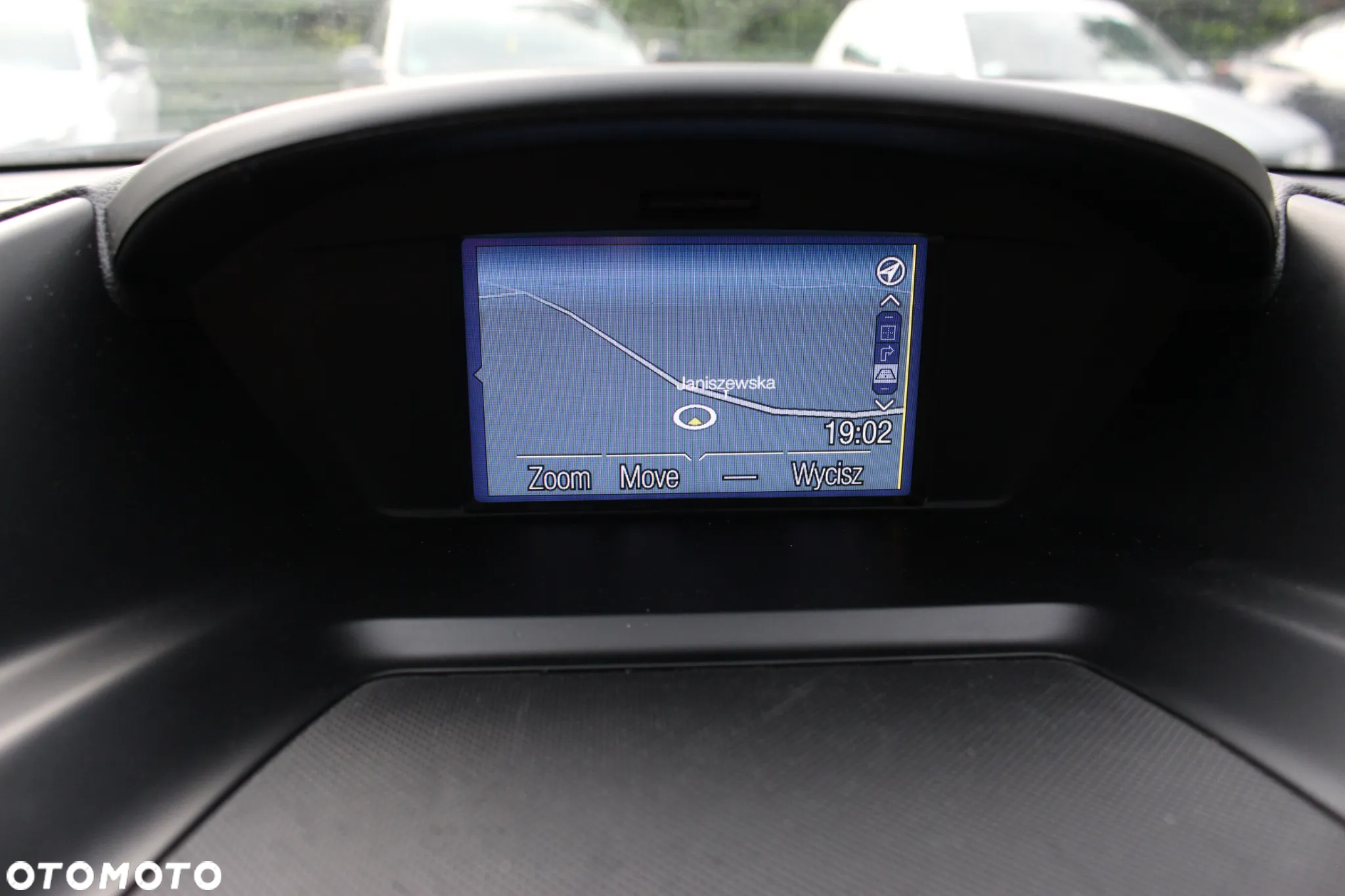 Ford Kuga 2.0 TDCi 2x4 Titanium - 16