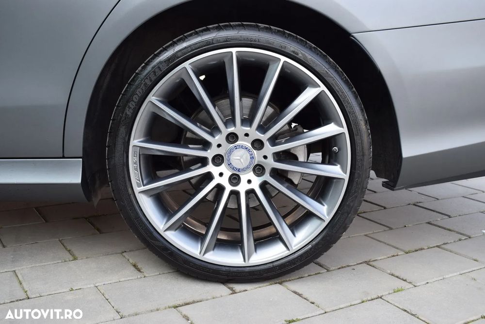 Mercedes-Benz E 220 d 4MATIC Aut. - 15