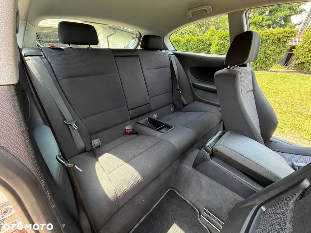 BMW Seria 1 116i - 12