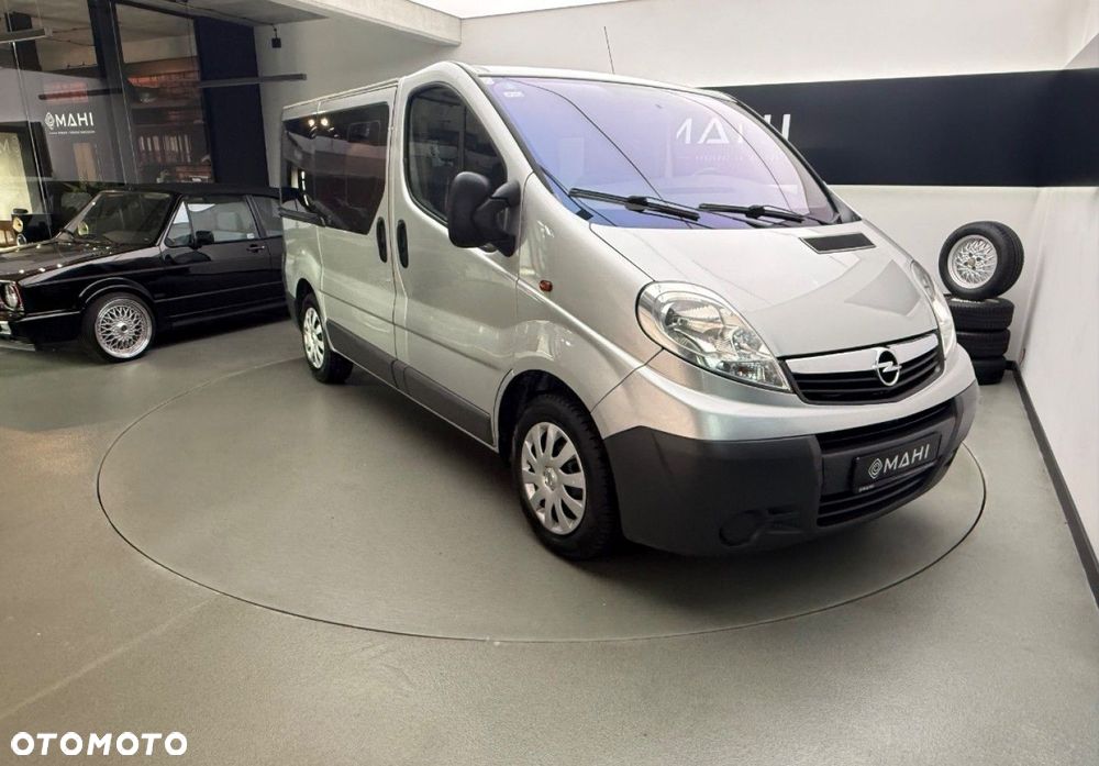Opel Vivaro - 17