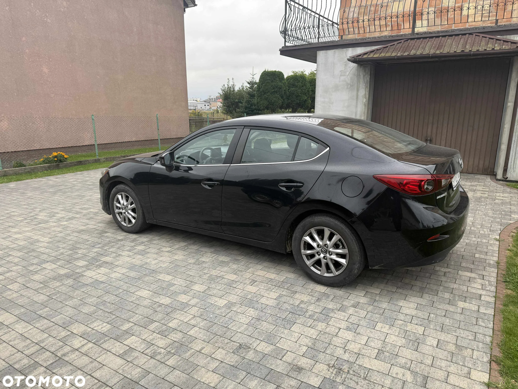 Mazda 3 - 4