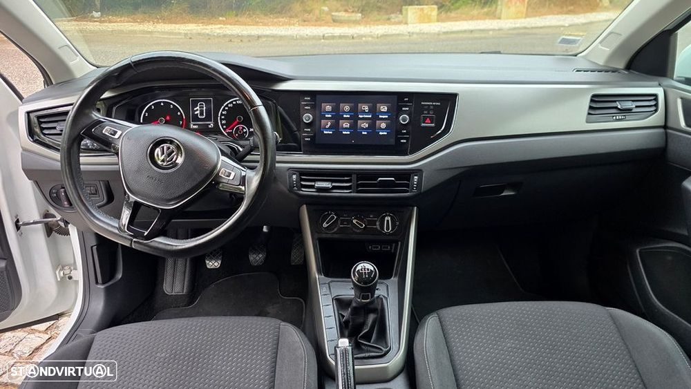VW Polo 1.0 Confortline - 13